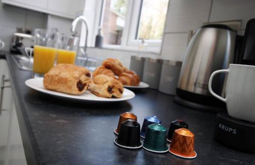 CHANDOS - Spacious Home, High Speed Wi-Fi, Free Parking, Garden - Foto 27