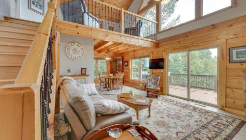 Serene Cabin with Deck and Fire Pit in Blue Ridge Mtns - Foto 4