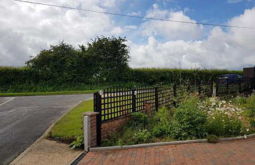 1 Bed Sleeps 2 Free Parking Pets Welcome - Foto 6