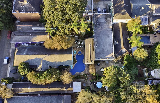 Best Location! 4 BR! Next to French QT by YouRent - Foto 31