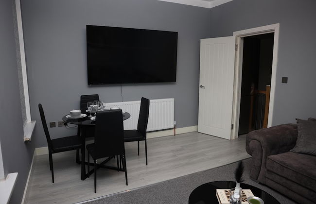 Apt - Sleeps2 - Parking - 20min Drive From Airport - Foto 10