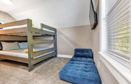 Lazy River Villa - Hottub! Fenced Yard! Fire Pit! - Foto 36