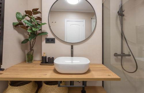 Arena Marina - Pool and relaxation near the airport - Foto 42