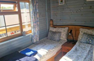 Unique Caravan with Outdoor Space Lodge - Foto 17