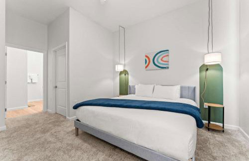 Riviere 3BR Apartment Stylish King Family Pets Friendly Pool & Gym Near Epic Universe - Foto 26