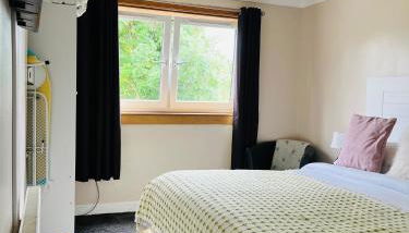 “A Wee Pad in Dunfermline” - Foto 3