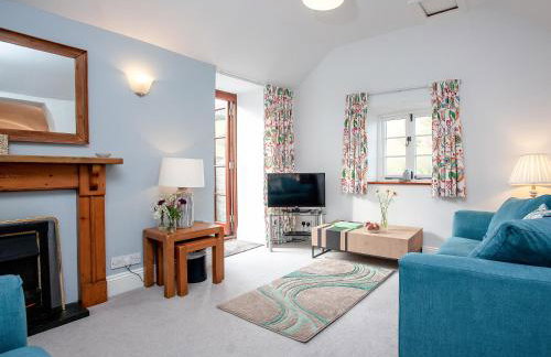 Tuckenhay, 4 Castle Cottage- Fcn - Photo 5