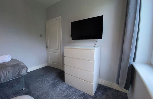 Renfrew Apartment Near Glasgow Airport - Foto 13