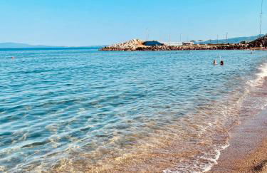 S&J Luxury Apartments - Photo 24