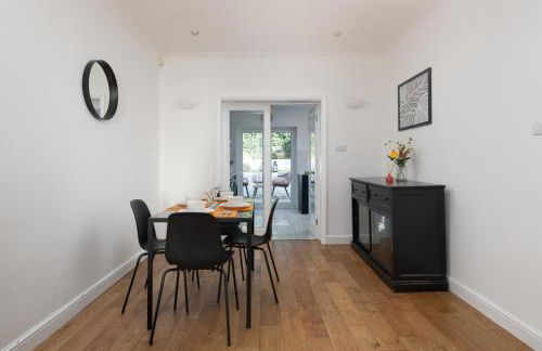 Charming & Spacious 2 BR Home - Photo 17