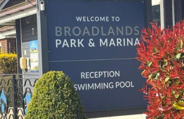 Overlooking the Norfolk Broads - Foto 11