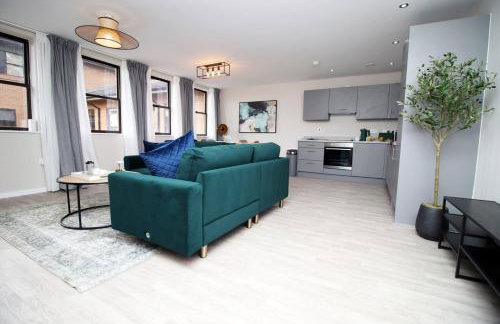 Elegant 2BR w/ Pool Table in Prime Location - Foto 18