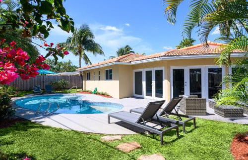 Stunning 4 Bedrooms House with Pool 6 minutes to the Ocean - Foto 1