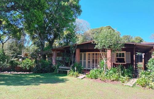 Chalé alpino em canela rs todo mobiliado com cozinha lareira split Wi-Fi 2 quartos perto do centro - Foto 45