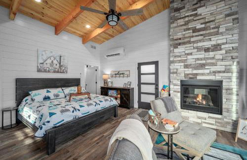 Whispering Pines Treehouse - Sunrise - Foto 11