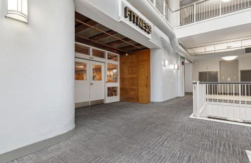 New Downtown Indy 3BR Retreat Sleeps 10 - Arcade - Foto 17