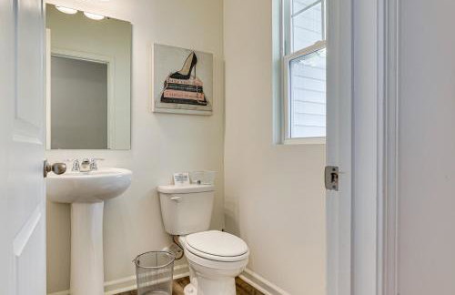 Screened Patio Townhome 3 Mi to Dtwn Wilson! - Foto 11