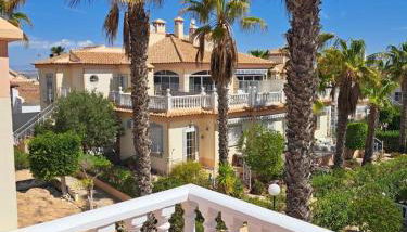 Schönes ruhiges Rooftop Apartment mit großer Dachterrasse - Foto 5