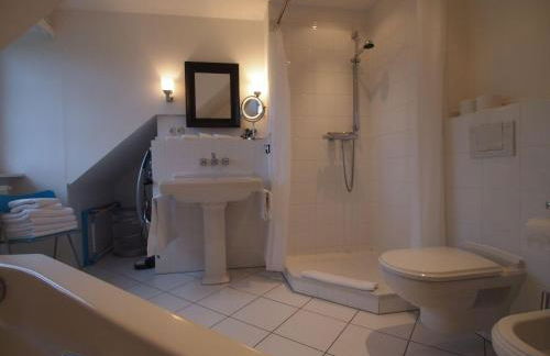 Gut-Rattelvitz-Galerie-F-hochwertig-Sauna-Kamin-eTankstelle-Spielscheune-15-000qm-Park-Land - Foto 9