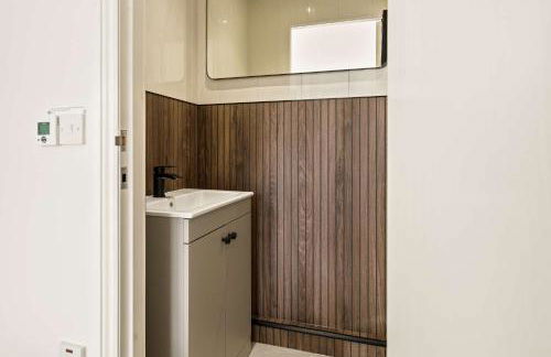 Stunning Sea Views - 3BD & Free Parking - Foto 19