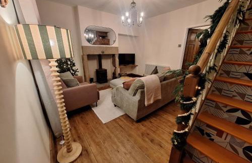 Grinlow Cottage - Photo 6