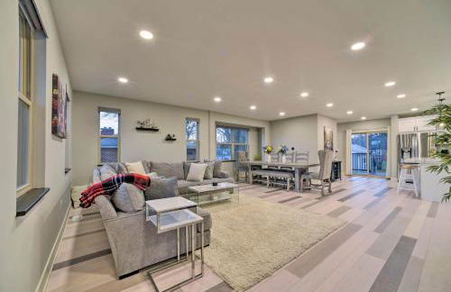 Sunny Clawson Home with Yard - Walk to Main St! - Foto 14