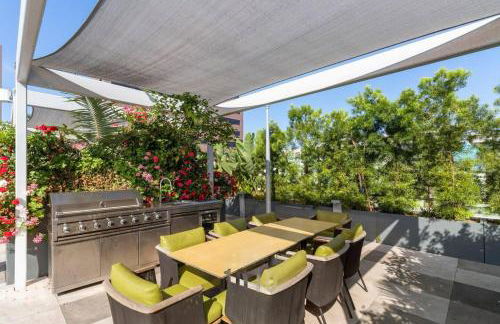 Stylish 2BR Loft with Top-Tier Amenities - 104 - GL - Foto 33