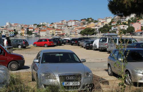 Apartments by the sea Igrane, Makarska - 10033 - Photo 9
