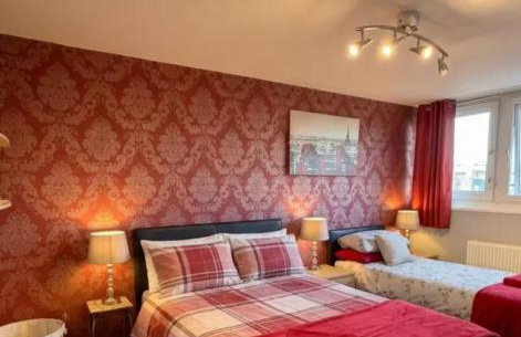 "HOME FROM HOME" - Next to Hilton - City Centre 2 Bedrooms Apartments with Kitchen - in Milton Street - Your own Apartment in Victoria Centre Shopping Centre - 24 Hours Access - Parking Cars or Vans from Five Pounds a Day - Sunday 1pm Check-out - Foto 3