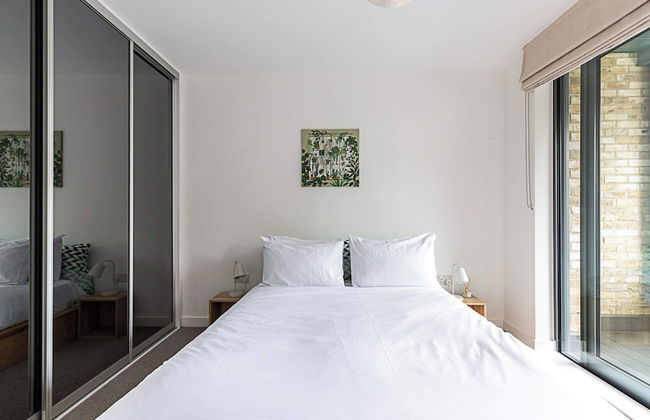 Well-connected, Cosy and Bright Modern Flat - Foto 1