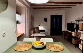 Akonelia - chora center - Photo 5