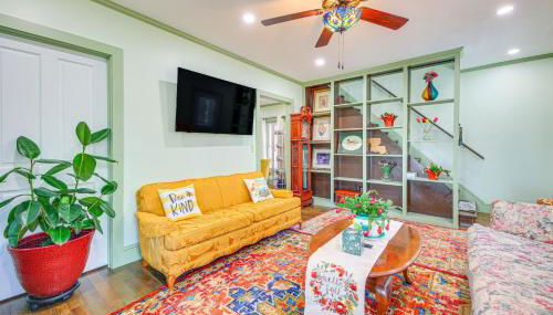 18 Mi to Skiing Colorful Home in Springfield! - Photo 4