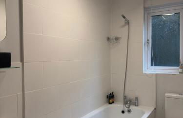 Zone 2 Modern 1 bed Flat with Seperate Office - Foto 11