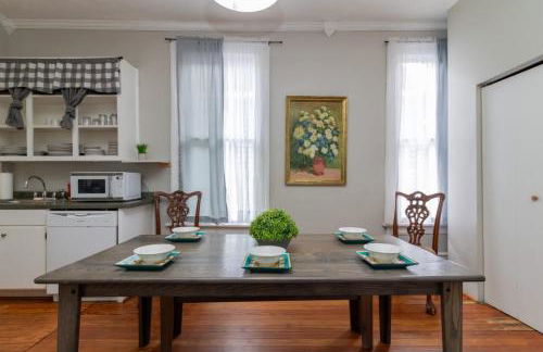 The Sunny Southern Manse Front Walk Downtown - Foto 12