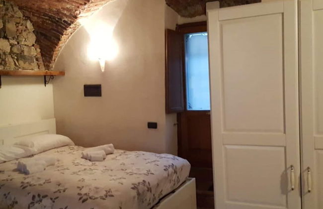 Holiday Home in Clusane Near Lake - Photo 4