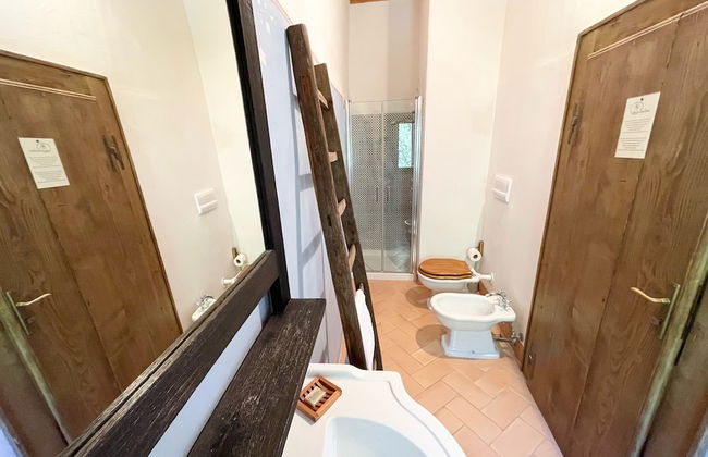 Spoleto Tranquilita Sleeps 20 With Wifi Pool Yoga Studio Gardens and Views - Photo 44