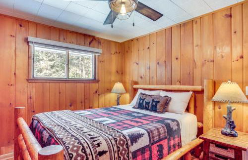 Eagle River Snowmobile and Lakefront Escape - Photo 12