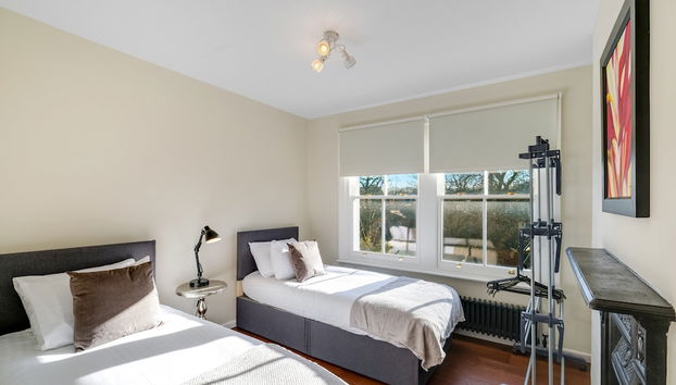 Stunning Edwardian 6 Bedroom Family Home - Foto 4, Habitación