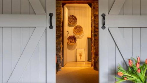 Riverside Retreat - Photo 3