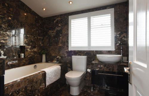 Air Maison - Stunning House in Clanfield Family and Remote Workers Friendly - Foto 60