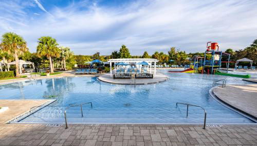 New Upscale 8BR Kissimmee Retreat with Private Pool, Spa & Resort Amenities - 7 Mi to Disney! - Foto 5