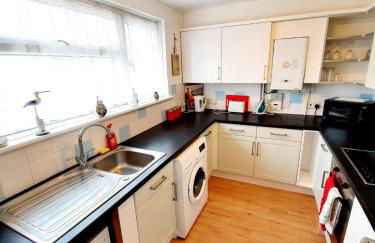 Rayleigh Town Centre 2 Bedroom Apartment - Foto 4