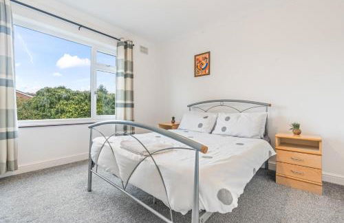 Awesome Coventry Home for Business Contractors and Suitable for families with Free Parking 14mins from NEC - Foto 48