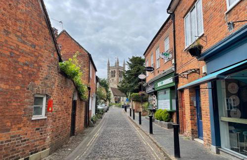 Historic Cottage in Heart of Farnham nr the Castle - Photo 23