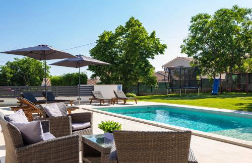 Villa Anavi - Foto 1