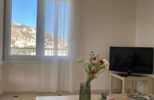 Sunset apartment Saronida by the sea with stunning view - Photo 14