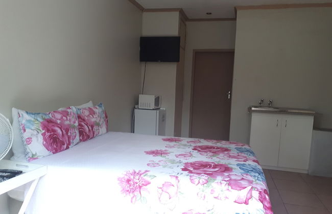 8 Soenie Avenue Self Catering - Foto 8