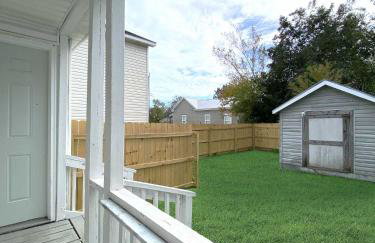 Orange Crush Cottage- Downtown Beaches & Dining - Photo 23