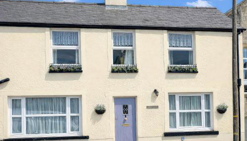 Waterfall Cottage - Photo 1