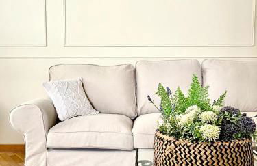 CHARMING COMO - Apartment downtown in the pedestrian area with 2 double bedrooms and 2 complete bathrooms a spacious living room and full equipped kitchen - Foto 3